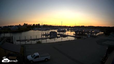 Point Roberts Marina NW Live Webcam - Aug 24, 2026, 8:12pm PDT
