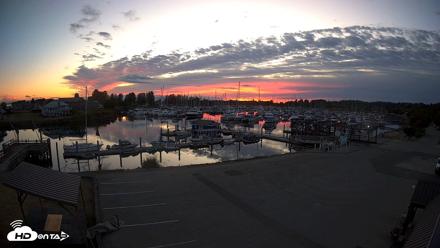 Point Roberts Marina NW Live Webcam - Sep 3, 2026, 8:03pm PDT