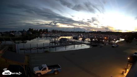 Point Roberts Marina NW Live Webcam - Jun 7, 2026, 9:57pm PDT