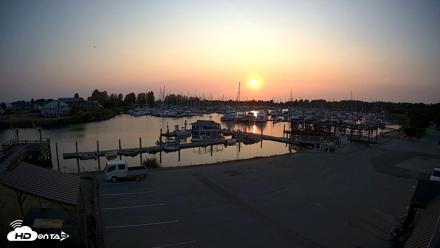 Point Roberts Marina NW Live Webcam - Aug 16, 2026, 7:53pm PDT