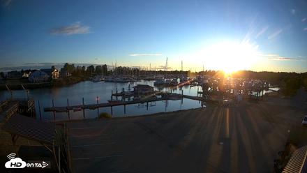 Point Roberts Marina NW Live Webcam - Jun 27, 2026, 8:52pm PDT