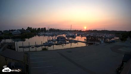Point Roberts Marina NW Live Webcam - Aug 5, 2026, 8:24pm PDT