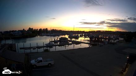 Point Roberts Marina NW Live Webcam - Aug 9, 2026, 9:03pm PDT