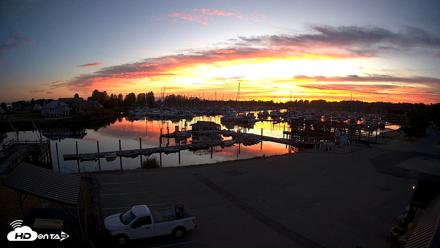 Point Roberts Marina NW Live Webcam - Aug 19, 2026, 8:33pm PDT