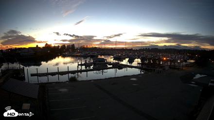 Point Roberts Marina NW Live Webcam - Sep 29, 2026, 7:31pm PDT