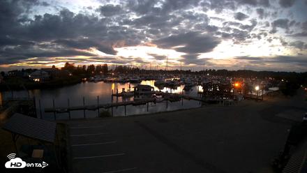 Point Roberts Marina NW Live Webcam - Sep 22, 2026, 7:44pm PDT
