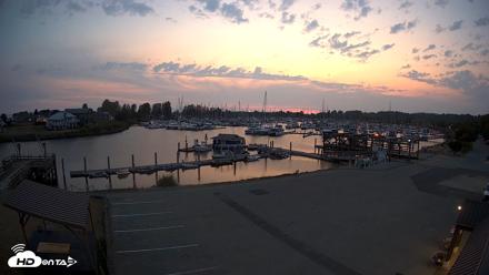 Point Roberts Marina NW Live Webcam - Aug 25, 2026, 8:28pm PDT
