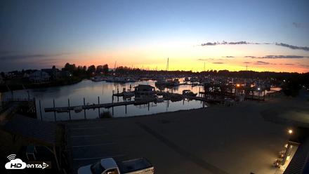 Point Roberts Marina NW Live Webcam - Aug 12, 2026, 9:14pm PDT