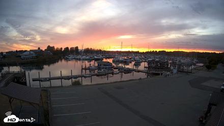 Point Roberts Marina NW Live Webcam - Sep 9, 2026, 7:39pm PDT