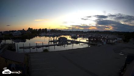 Point Roberts Marina NW Live Webcam - Jul 30, 2026, 8:54pm PDT