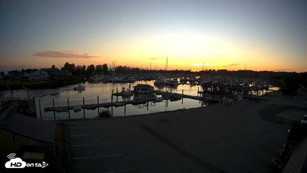 Point Roberts Marina NW Live Webcam - Aug 18, 2026, 8:25pm PDT