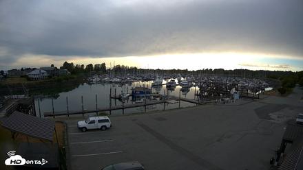 Point Roberts Marina NW Live Webcam - May 23, 2026, 7:26pm PDT