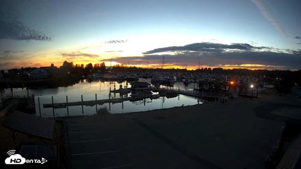 Point Roberts Marina NW Live Webcam - Aug 31, 2026, 8:29pm PDT