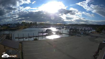 Point Roberts Marina NW Live Webcam - Aug 1, 2026, 6:56pm PDT