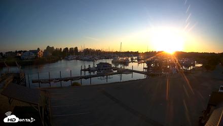 Point Roberts Marina NW Live Webcam - Jun 21, 2026, 9:01pm PDT
