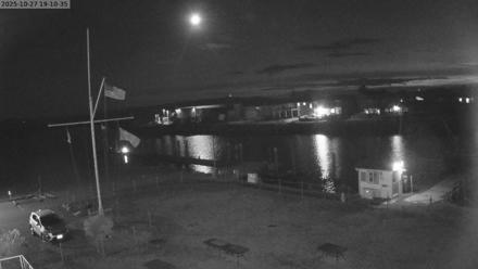 Point Roberts Marina Live Webcam - Oct 27, 2025, 7:07pm PDT