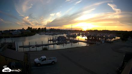 Point Roberts Marina NW Live Webcam - Aug 10, 2026, 8:24pm PDT