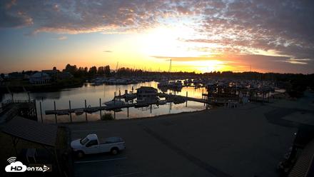 Point Roberts Marina NW Live Webcam - Aug 9, 2026, 8:34pm PDT