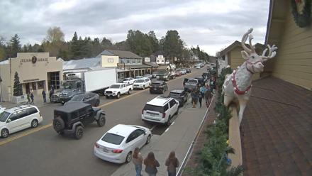 Downtown Julian Live Webcam - Dec 30, 2025, 12:46pm PST