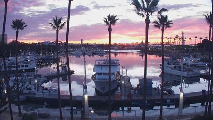 Long Beach Harbor Live Webcam - Dec 4, 2025, 6:38am PST