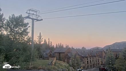 Mountain Lodge Telluride Live Webcam - Sep 10, 2026, 6:47am MDT