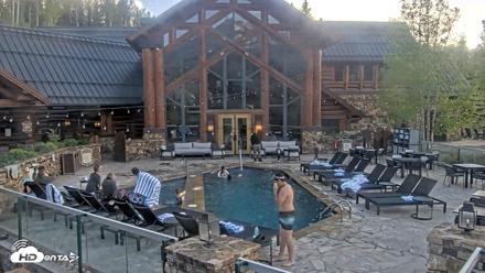 Mountain Lodge Telluride Live Webcam - May 24, 2026, 6:43pm MDT