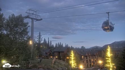 Mountain Lodge Telluride Live Webcam - Sep 8, 2026, 6:19am MDT