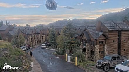 Mountain Lodge Telluride Live Webcam - Sep 16, 2026, 7:10am MDT