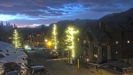 Mountain Lodge Telluride Live Webcam - Mar 14, 2026, 7:49pm MDT