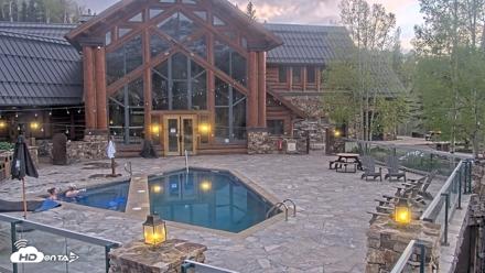 Mountain Lodge Telluride Live Webcam - May 19, 2026, 8:23pm MDT