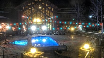 Mountain Lodge Telluride Live Webcam - Dec 26, 2025, 8:09pm MST