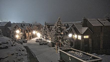 Mountain Lodge Telluride Live Webcam - Nov 20, 2025, 5:01am MST
