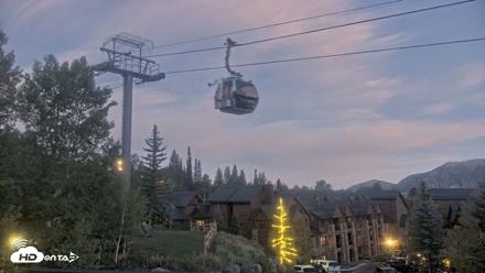 Mountain Lodge Telluride Live Webcam - Sep 21, 2026, 6:34am MDT