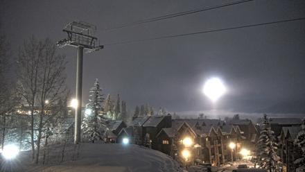 Mountain Lodge Telluride Live Webcam - Dec 4, 2025, 6:14am MST