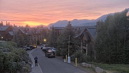Mountain Lodge Telluride Live Webcam - Jul 11, 2025, 8:58pm MDT