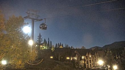 Mountain Lodge Telluride Live Webcam - Oct 6, 2025, 5:33am MDT