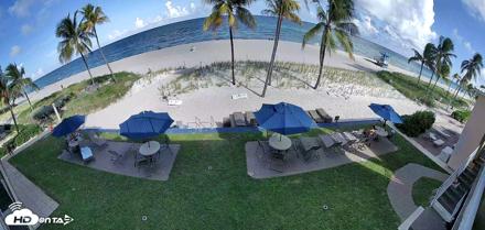 Hollywood Beach Enchanted Isle Resort Live Cam - Oct 15, 2026, 4:07pm EDT