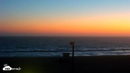 El Porto - Manhattan Beach Live Surf Webcam - Aug 8, 2026, 8:19pm PDT