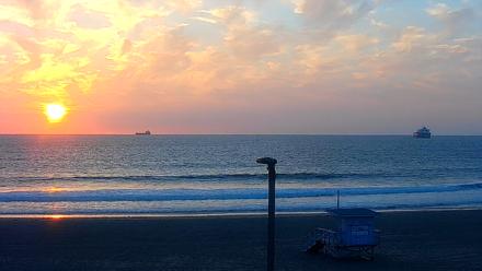 El Porto - Manhattan Beach Live Surf Webcam - Nov 3, 2025, 4:50pm PST