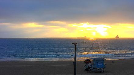El Porto - Manhattan Beach Live Surf Webcam - Mar 23, 2026, 6:46pm PDT