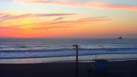 El Porto - Manhattan Beach Live Surf Webcam - Feb 6, 2026, 5:36pm PST