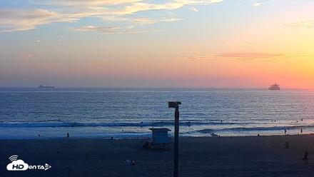 El Porto - Manhattan Beach Live Surf Webcam - Aug 26, 2026, 7:24pm PDT