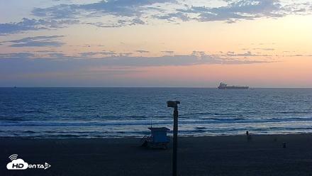 El Porto - Manhattan Beach Live Surf Webcam - Aug 5, 2026, 8:05pm PDT