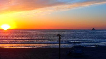El Porto - Manhattan Beach Live Surf Webcam - Jan 28, 2026, 5:20pm PST