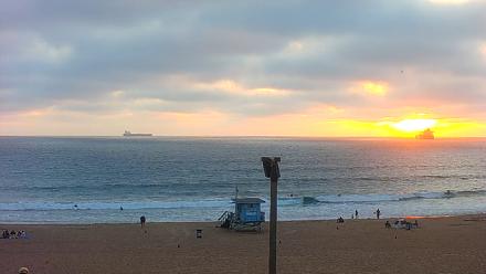 El Porto - Manhattan Beach Live Surf Webcam - Mar 29, 2026, 7:05pm PDT
