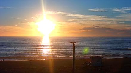 El Porto - Manhattan Beach Live Surf Webcam - Feb 26, 2026, 5:32pm PST