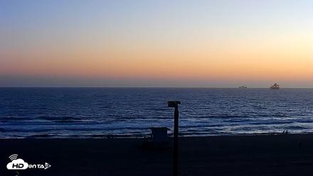 El Porto - Manhattan Beach Live Surf Webcam - Aug 1, 2026, 8:12pm PDT