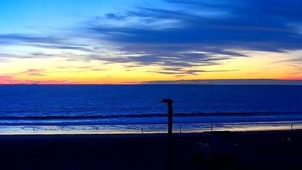 El Porto - Manhattan Beach Live Surf Webcam - Nov 5, 2025, 5:22pm PST