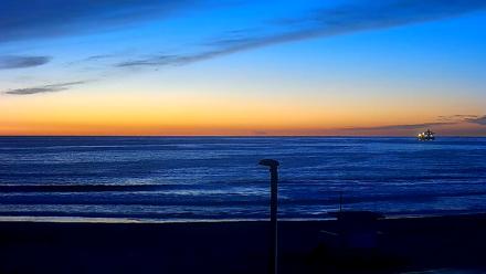 El Porto - Manhattan Beach Live Surf Webcam - Jan 28, 2026, 5:51pm PST