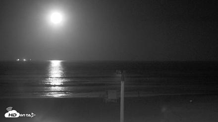 El Porto - Manhattan Beach Live Surf Webcam - Apr 29, 2026, 4:13am PDT